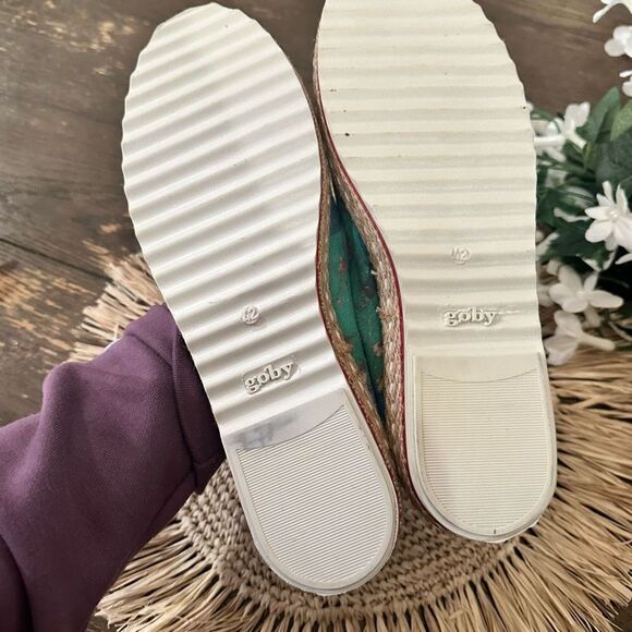 Goby Peacock Floral Painted Print Boho Slip‎ On Canvas Shoe size 42 /USA 11 - Picture 5 of 7